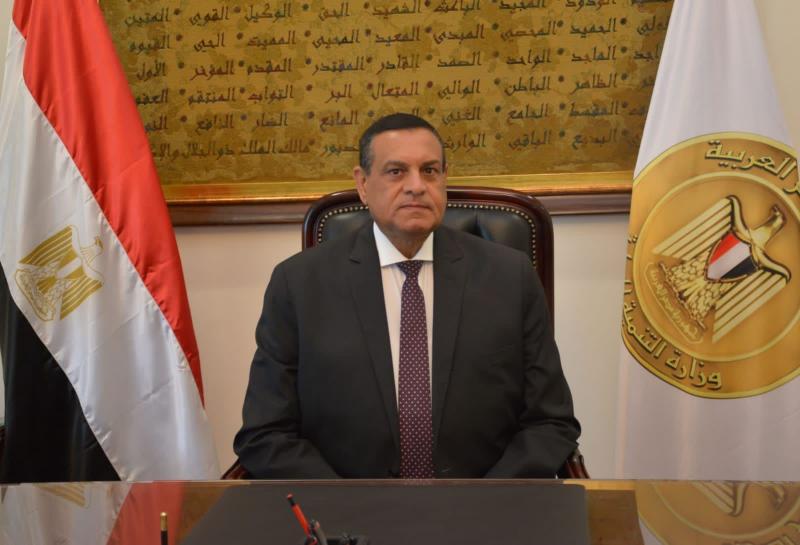 وزير التنمية المحلية يهنئ الرئيس السيسي بمناسبة حلول عيد الفطر المبارك